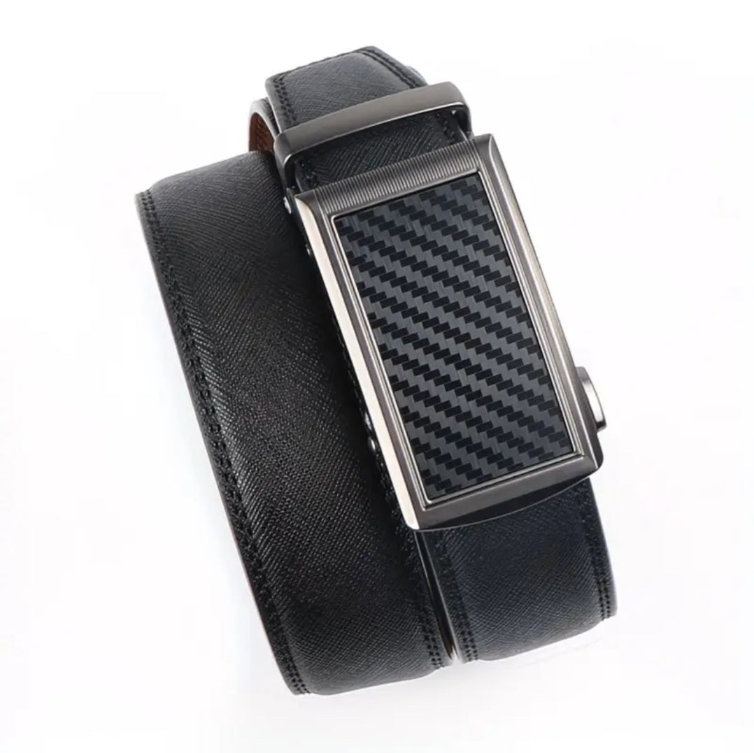 This men’s adjustable belt delivers exceptional comfort with a design that ensures a great fit every time. Crafted from durable materials, it features an easy-to-adjust mechanism that allows for quick customization, making it both practical and stylish.