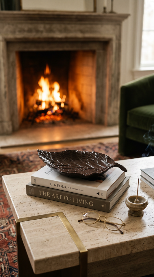 This beautifully crafted multipurpose leaf-shaped dish is available in brown. Made from Resin. Measuring 23 x13 cm