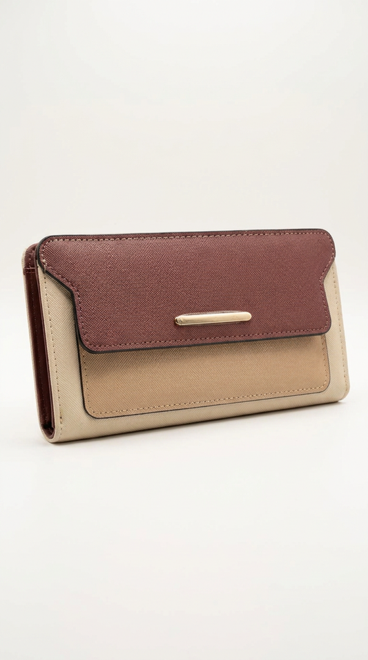 This ladies’ two-tone wallet (20 x 11 cm) combines elegance with everyday practicality. Designed to hold coins, notes, and up to 8 cards, it offers organized storage in a stylish compact form. 